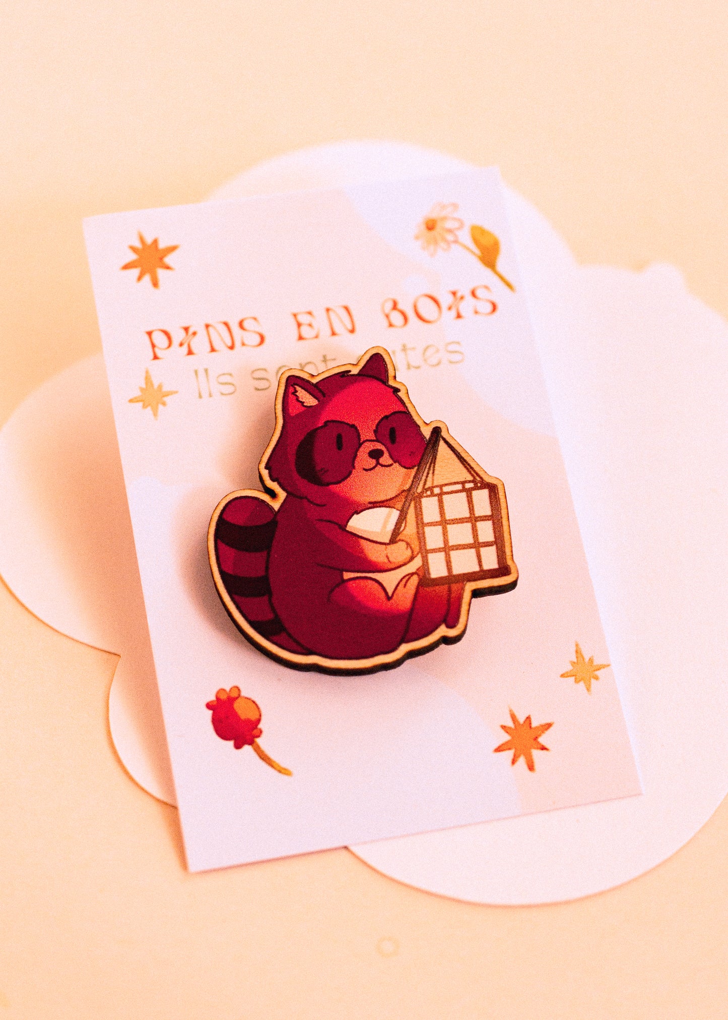 Wooden pins - Tanukis with a lantern