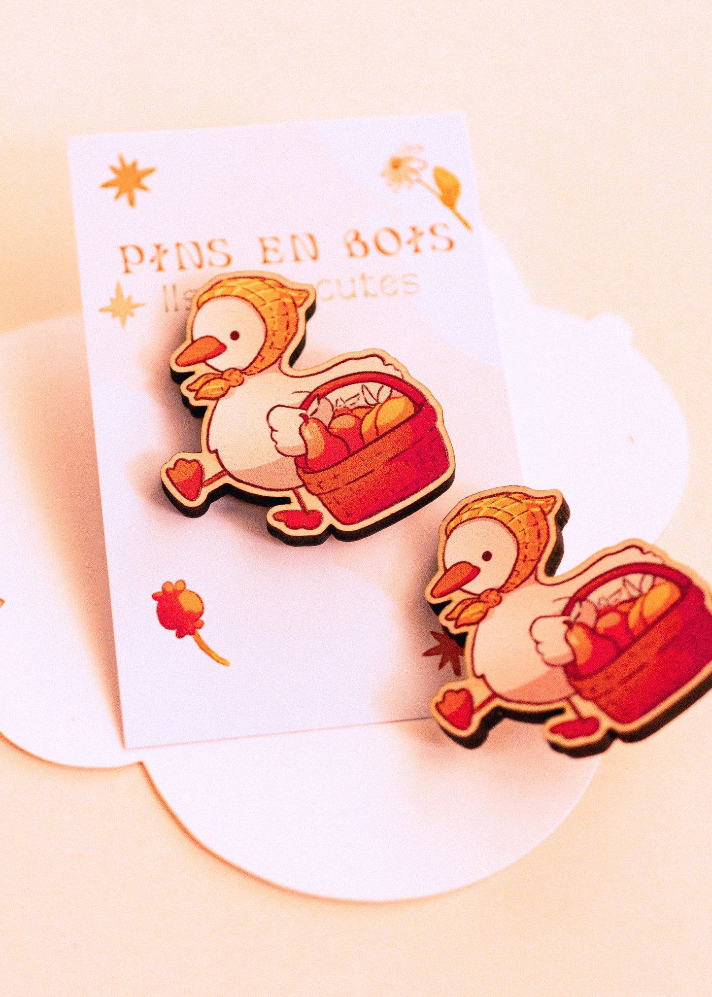 Wooden pins - Duck doing his shopping