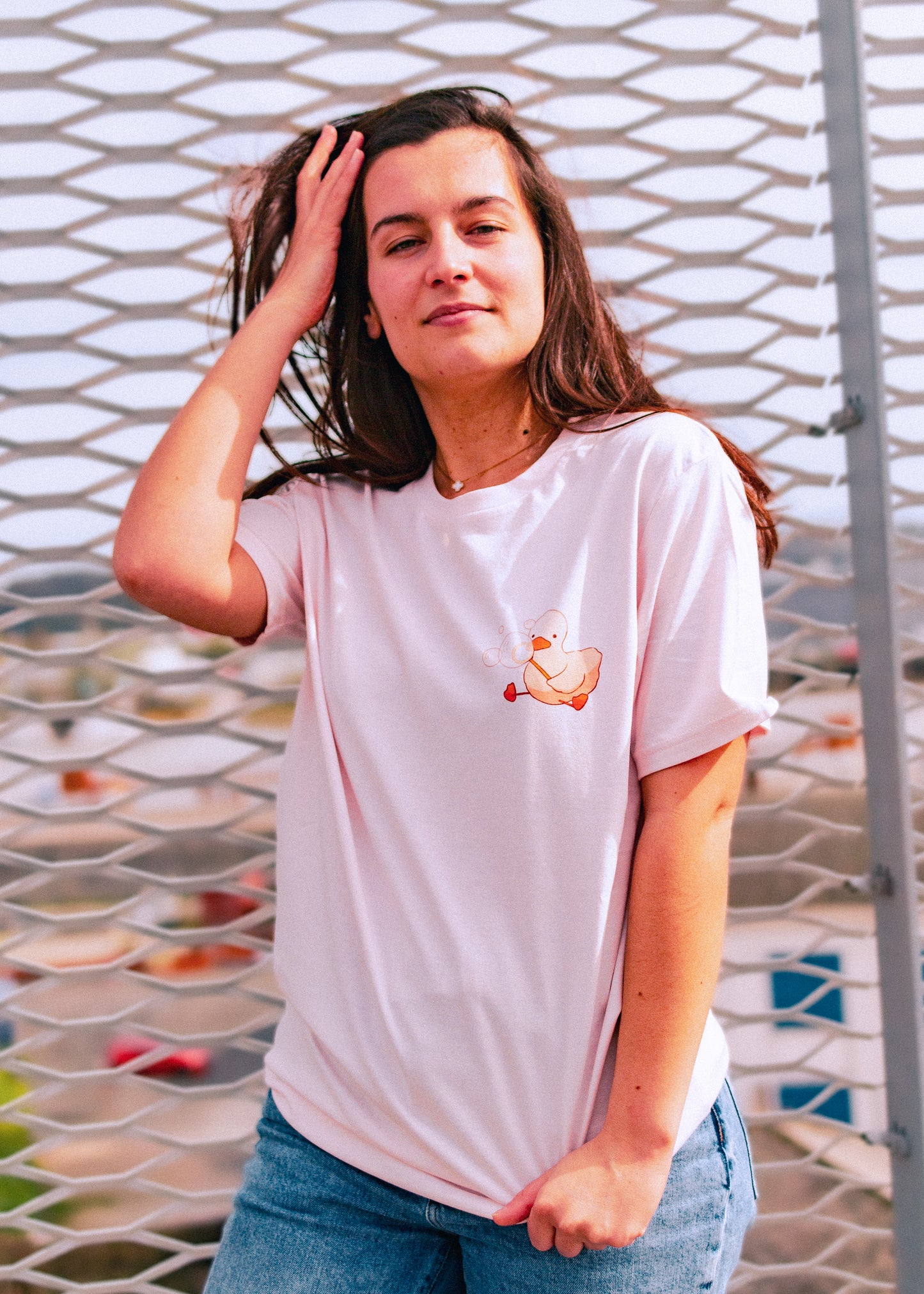 UNISEX T-shirt - Duckling and the flowered boot
