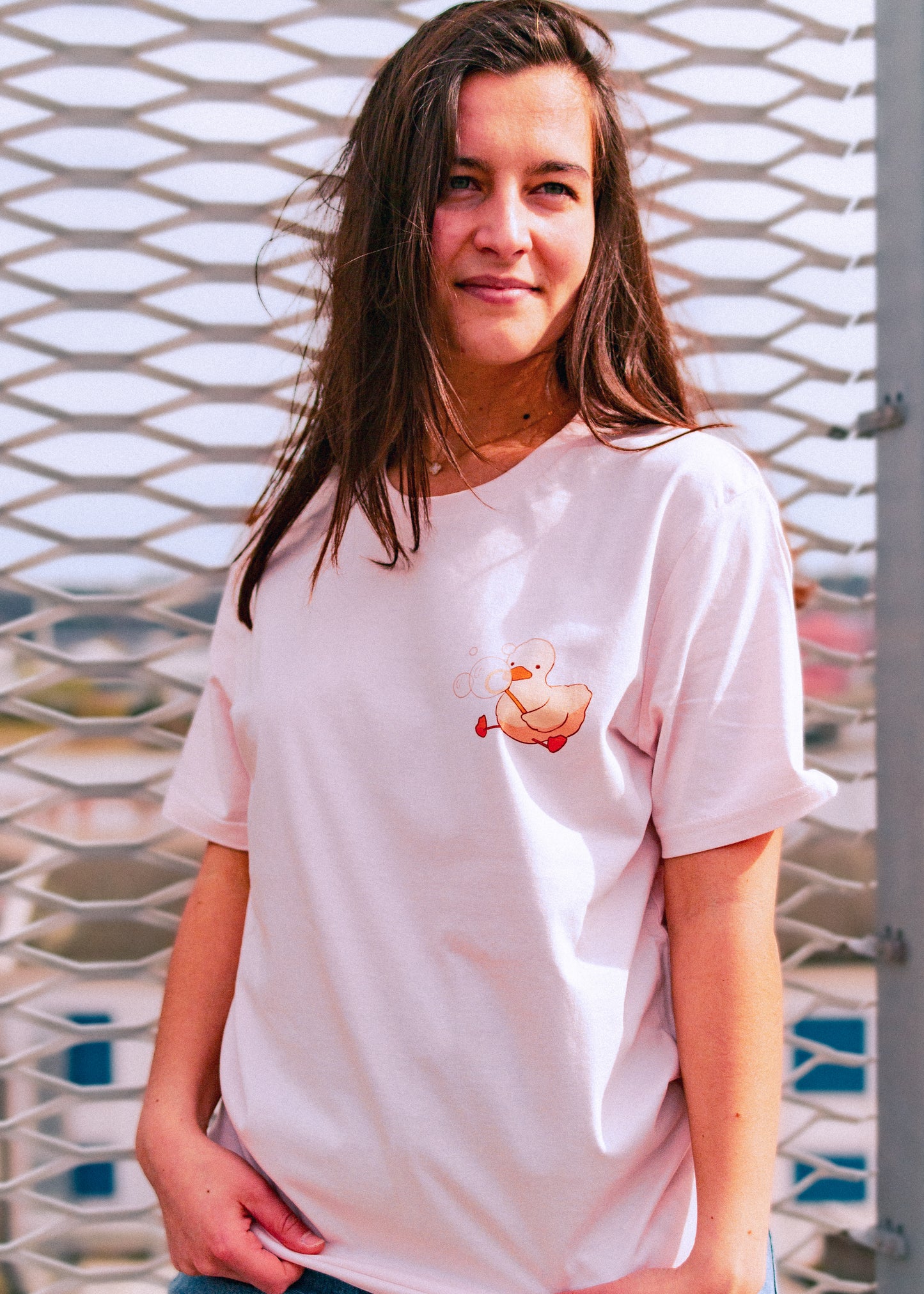 UNISEX T-shirt - Duckling and the flowered boot